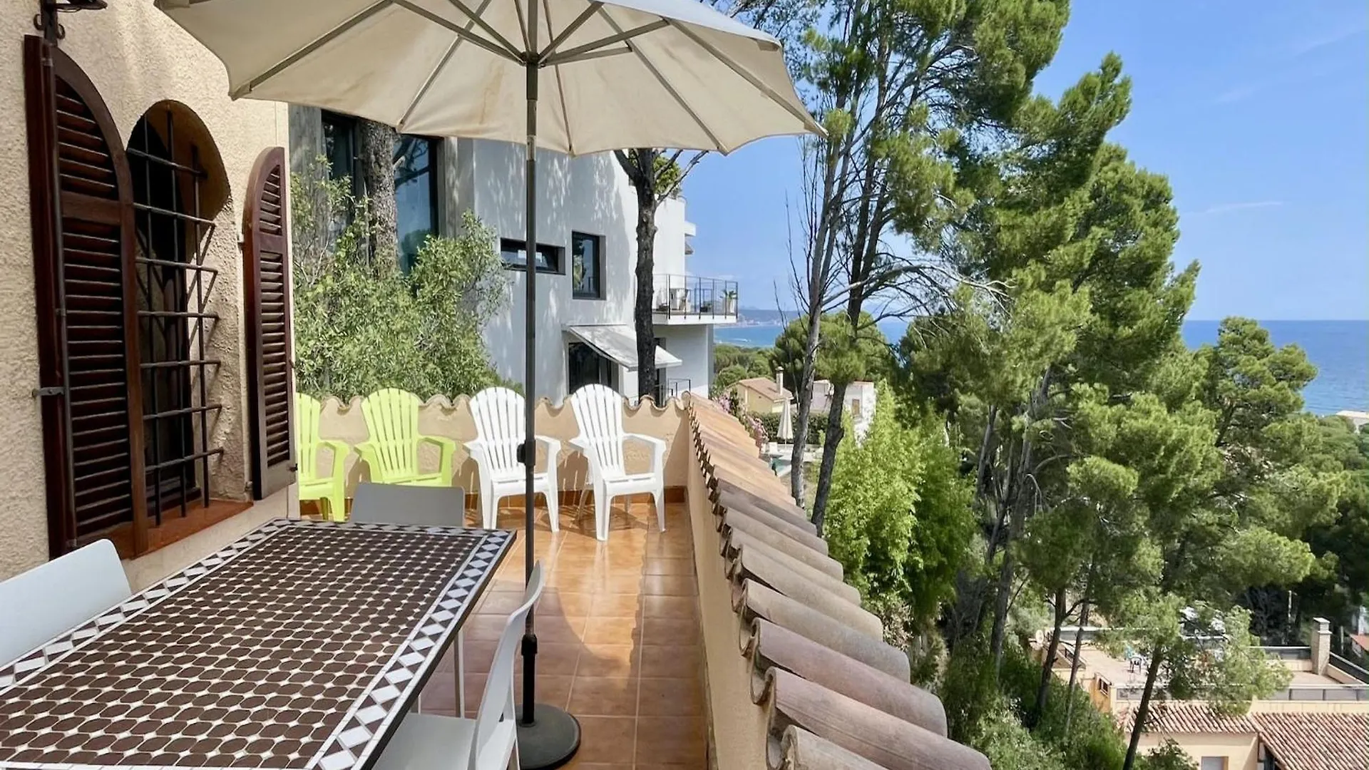 Semesterbostad The House In Pals Has 3 Bedrooms Spanien
